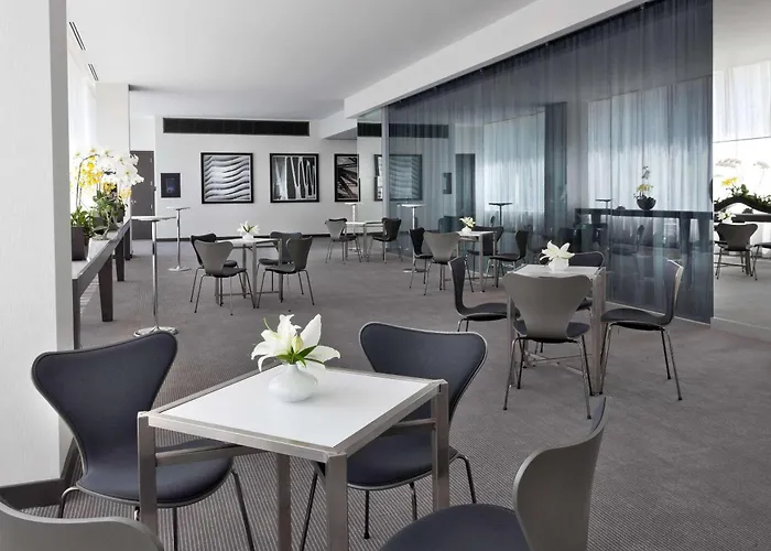 Radisson Blu Aqua ,